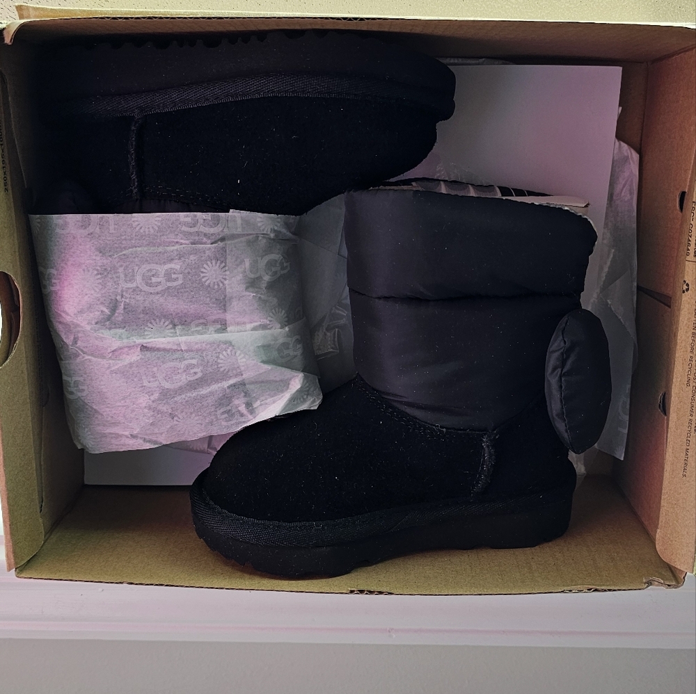 Ugg toddler size 5 Bailey Bow Maxi boot